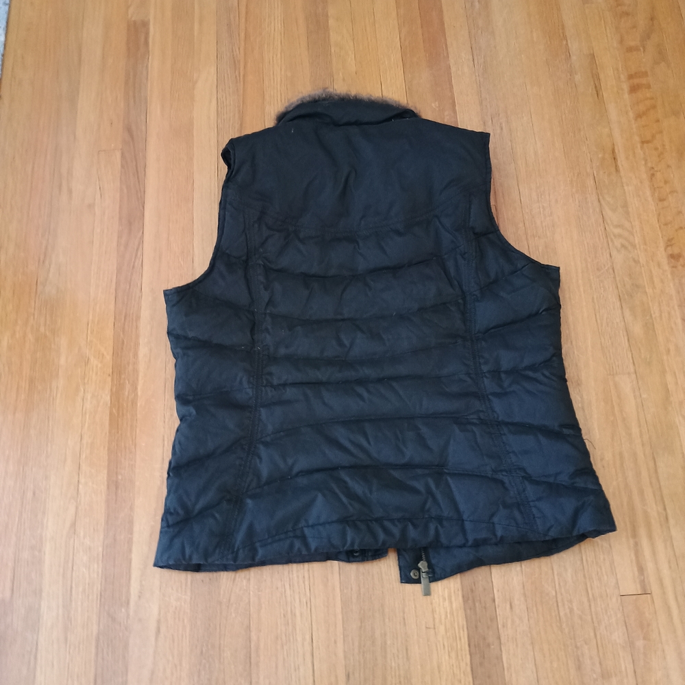 Women's Eddie Bauer Black Down Puffer Vest with Faux Fur Collar - Picture 7 of 7